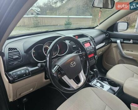 Коричневий Кіа Соренто, об'ємом двигуна 2.2 л та пробігом 265 тис. км за 10999 $, фото 46 на Automoto.ua