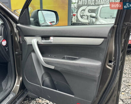 Коричневий Кіа Соренто, об'ємом двигуна 2.2 л та пробігом 232 тис. км за 12999 $, фото 45 на Automoto.ua