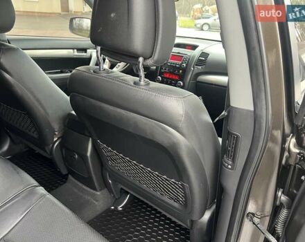 Коричневый Киа Соренто, объемом двигателя 2.2 л и пробегом 258 тыс. км за 13300 $, фото 60 на Automoto.ua