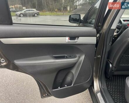 Коричневый Киа Соренто, объемом двигателя 2.2 л и пробегом 258 тыс. км за 13300 $, фото 65 на Automoto.ua