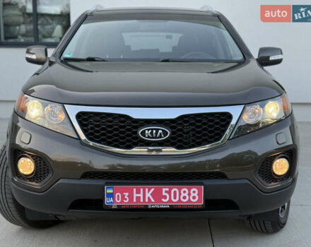 Коричневый Киа Соренто, объемом двигателя 2.2 л и пробегом 225 тыс. км за 14999 $, фото 1 на Automoto.ua