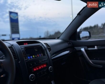 Коричневий Кіа Соренто, об'ємом двигуна 2.2 л та пробігом 278 тис. км за 13600 $, фото 43 на Automoto.ua