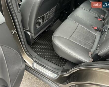 Коричневый Киа Соренто, объемом двигателя 2.2 л и пробегом 258 тыс. км за 13300 $, фото 66 на Automoto.ua