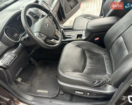Киа Соренто 2012 в Бородянке на Automoto.ua Коричневый Киа Соренто, объемом двигателя 2.2 л и пробегом 285 тыс. км за 14000 $, фото 6 на Automoto.ua