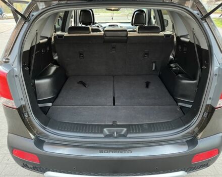 Коричневий Кіа Соренто, об'ємом двигуна 2.2 л та пробігом 226 тис. км за 14950 $, фото 15 на Automoto.ua