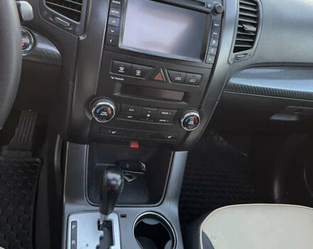 Коричневий Кіа Соренто, об'ємом двигуна 2.2 л та пробігом 226 тис. км за 14950 $, фото 41 на Automoto.ua