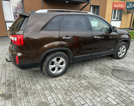 Киа Соренто 2012 в Бородянке на Automoto.ua Коричневый Киа Соренто, объемом двигателя 2.2 л и пробегом 285 тыс. км за 14000 $, фото 4 на Automoto.ua