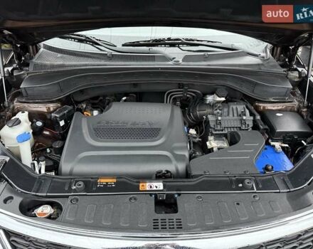 Коричневий Кіа Соренто, об'ємом двигуна 2.2 л та пробігом 91 тис. км за 18700 $, фото 59 на Automoto.ua