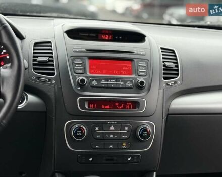 Коричневий Кіа Соренто, об'ємом двигуна 2.2 л та пробігом 91 тис. км за 18700 $, фото 39 на Automoto.ua