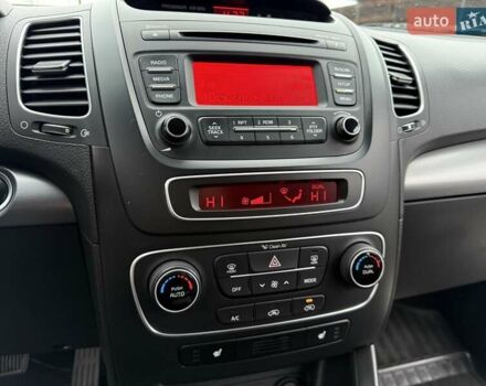 Коричневий Кіа Соренто, об'ємом двигуна 2.2 л та пробігом 91 тис. км за 18700 $, фото 42 на Automoto.ua