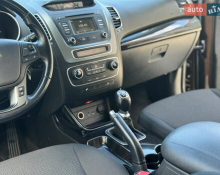 Коричневый Киа Соренто, объемом двигателя 2.2 л и пробегом 212 тыс. км за 15500 $, фото 28 на Automoto.ua