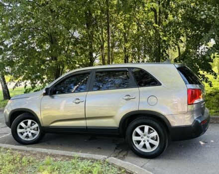 Коричневый Киа Соренто, объемом двигателя 2.4 л и пробегом 93 тыс. км за 12800 $, фото 2 на Automoto.ua