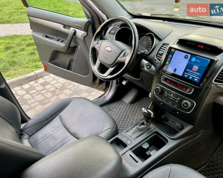 Киа Соренто 2014 в Виннице на Automoto.ua Коричневый Киа Соренто, объемом двигателя 2.2 л и пробегом 59 тыс. км за 21200 $, фото 9 на Automoto.ua