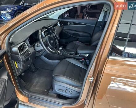 Коричневый Киа Соренто, объемом двигателя 2 л и пробегом 155 тыс. км за 19300 $, фото 17 на Automoto.ua