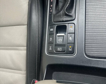 Коричневий Кіа Соренто, об'ємом двигуна 0 л та пробігом 180 тис. км за 19900 $, фото 10 на Automoto.ua