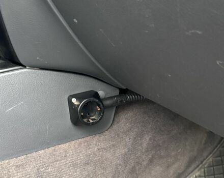 Красный Киа Соренто, объемом двигателя 2.5 л и пробегом 282 тыс. км за 3300 $, фото 7 на Automoto.ua