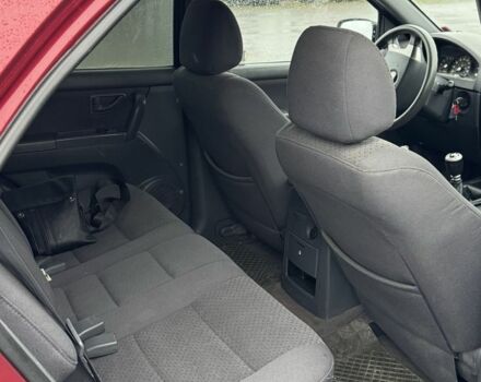 Красный Киа Соренто, объемом двигателя 2.5 л и пробегом 282 тыс. км за 3300 $, фото 5 на Automoto.ua