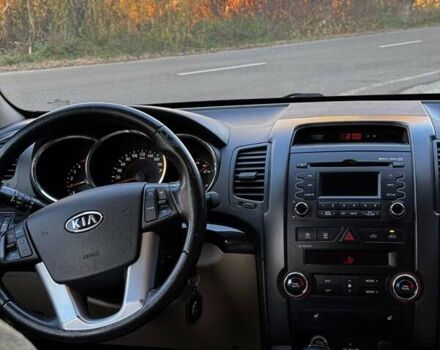 Червоний Кіа Соренто, об'ємом двигуна 2.2 л та пробігом 207 тис. км за 13300 $, фото 5 на Automoto.ua
