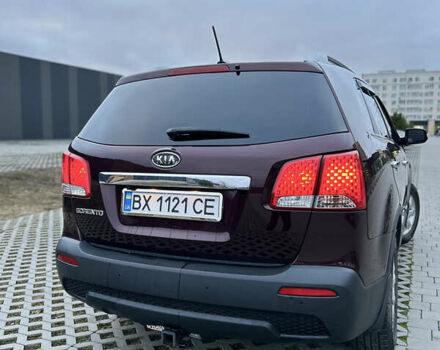 Червоний Кіа Соренто, об'ємом двигуна 2.4 л та пробігом 212 тис. км за 11700 $, фото 6 на Automoto.ua