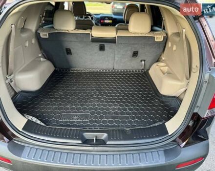 Красный Киа Соренто, объемом двигателя 2.35 л и пробегом 169 тыс. км за 14000 $, фото 16 на Automoto.ua