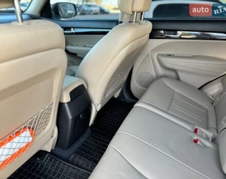 Красный Киа Соренто, объемом двигателя 2.35 л и пробегом 169 тыс. км за 14000 $, фото 28 на Automoto.ua