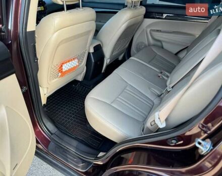 Красный Киа Соренто, объемом двигателя 2.35 л и пробегом 169 тыс. км за 14000 $, фото 10 на Automoto.ua