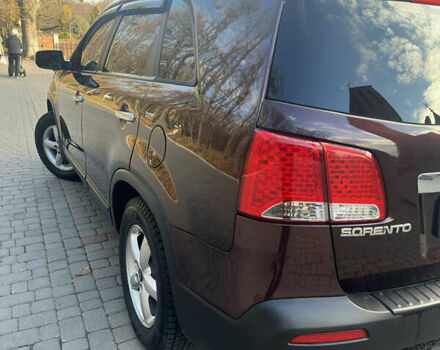 Червоний Кіа Соренто, об'ємом двигуна 2.36 л та пробігом 249 тис. км за 9999 $, фото 6 на Automoto.ua