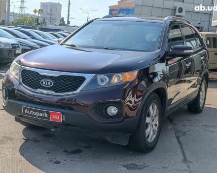 Красный Киа Соренто, объемом двигателя 2.4 л и пробегом 312 тыс. км за 10590 $, фото 2 на Automoto.ua