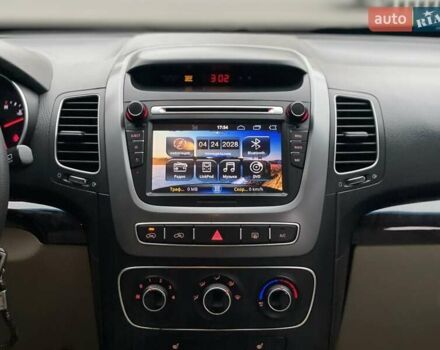 Червоний Кіа Соренто, об'ємом двигуна 2.4 л та пробігом 198 тис. км за 12500 $, фото 16 на Automoto.ua