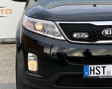 Красный Киа Соренто, объемом двигателя 2.2 л и пробегом 229 тыс. км за 15950 $, фото 4 на Automoto.ua