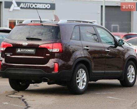 Красный Киа Соренто, объемом двигателя 2.36 л и пробегом 203 тыс. км за 13000 $, фото 6 на Automoto.ua