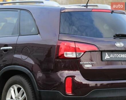 Красный Киа Соренто, объемом двигателя 2.36 л и пробегом 203 тыс. км за 13000 $, фото 7 на Automoto.ua