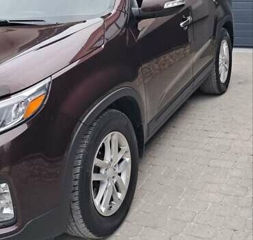 Кіа Соренто 2013 у Тернополі на Automoto.ua Червоний Кіа Соренто, об'ємом двигуна 2.36 л та пробігом 180 тис. км за 13200 $, фото 7 на Automoto.ua