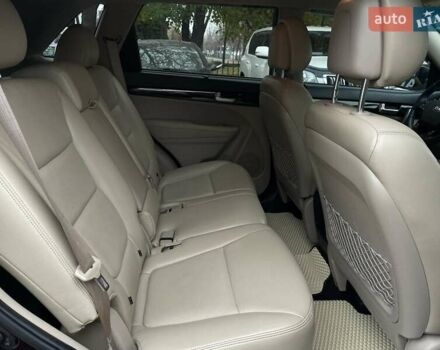 Червоний Кіа Соренто, об'ємом двигуна 2.4 л та пробігом 198 тис. км за 12500 $, фото 21 на Automoto.ua