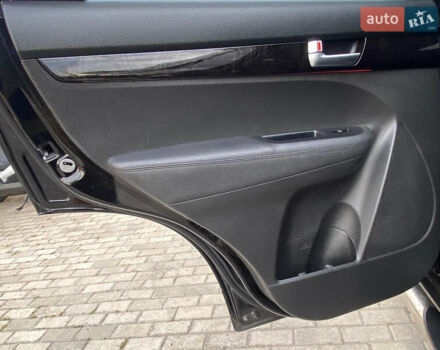 Красный Киа Соренто, объемом двигателя 2.2 л и пробегом 229 тыс. км за 15999 $, фото 18 на Automoto.ua