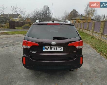 Красный Киа Соренто, объемом двигателя 2.36 л и пробегом 200 тыс. км за 12500 $, фото 3 на Automoto.ua