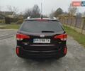 Красный Киа Соренто, объемом двигателя 2.36 л и пробегом 200 тыс. км за 12500 $, фото 3 на Automoto.ua
