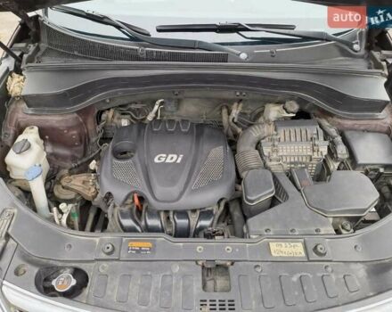 Красный Киа Соренто, объемом двигателя 2.36 л и пробегом 200 тыс. км за 12500 $, фото 13 на Automoto.ua