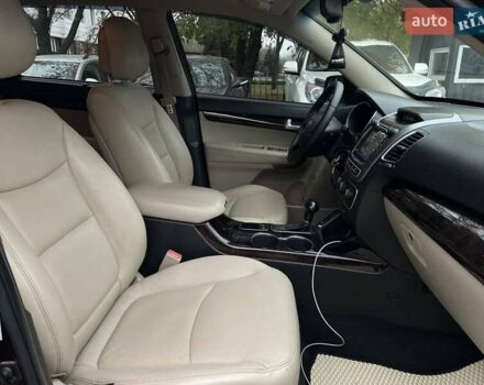 Червоний Кіа Соренто, об'ємом двигуна 2.4 л та пробігом 198 тис. км за 12500 $, фото 19 на Automoto.ua