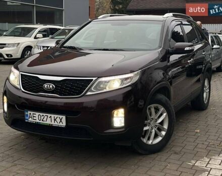 Червоний Кіа Соренто, об'ємом двигуна 2.4 л та пробігом 198 тис. км за 12500 $, фото 2 на Automoto.ua
