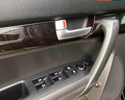 Красный Киа Соренто, объемом двигателя 2.2 л и пробегом 229 тыс. км за 15999 $, фото 17 на Automoto.ua