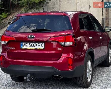 Красный Киа Соренто, объемом двигателя 2.36 л и пробегом 219 тыс. км за 11500 $, фото 6 на Automoto.ua