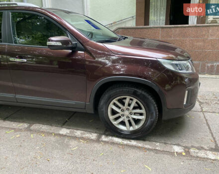 Червоний Кіа Соренто, об'ємом двигуна 2.35 л та пробігом 185 тис. км за 12100 $, фото 3 на Automoto.ua