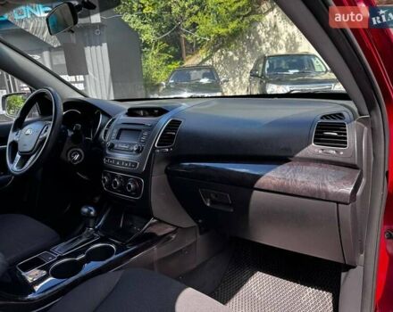 Красный Киа Соренто, объемом двигателя 2.36 л и пробегом 219 тыс. км за 11500 $, фото 10 на Automoto.ua