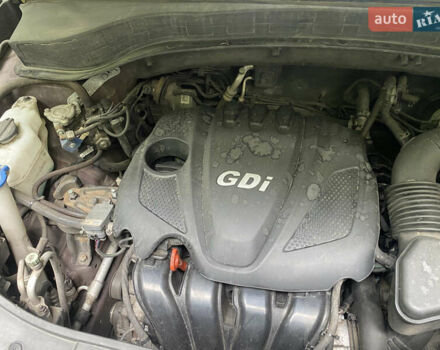 Червоний Кіа Соренто, об'ємом двигуна 2.35 л та пробігом 185 тис. км за 12100 $, фото 19 на Automoto.ua