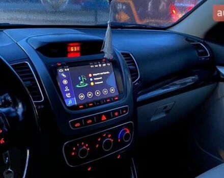 Красный Киа Соренто, объемом двигателя 2.4 л и пробегом 118 тыс. км за 12800 $, фото 13 на Automoto.ua