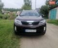 Красный Киа Соренто, объемом двигателя 2.36 л и пробегом 228 тыс. км за 11800 $, фото 1 на Automoto.ua