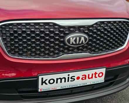 Красный Киа Соренто, объемом двигателя 2.4 л и пробегом 160 тыс. км за 12499 $, фото 2 на Automoto.ua