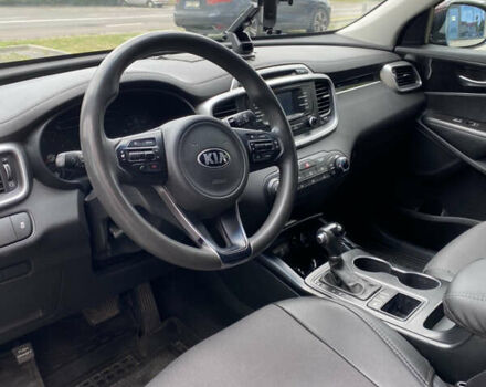 Киа Соренто 2015 в Львове на Automoto.ua Красный Киа Соренто, объемом двигателя 2.36 л и пробегом 163 тыс. км за 14800 $, фото 13 на Automoto.ua