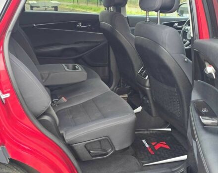 Красный Киа Соренто, объемом двигателя 2.4 л и пробегом 160 тыс. км за 12499 $, фото 22 на Automoto.ua